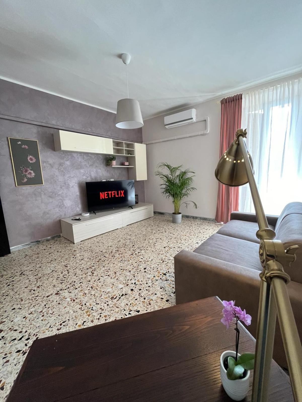 Luna Apartment Civitavecchia Buitenkant foto