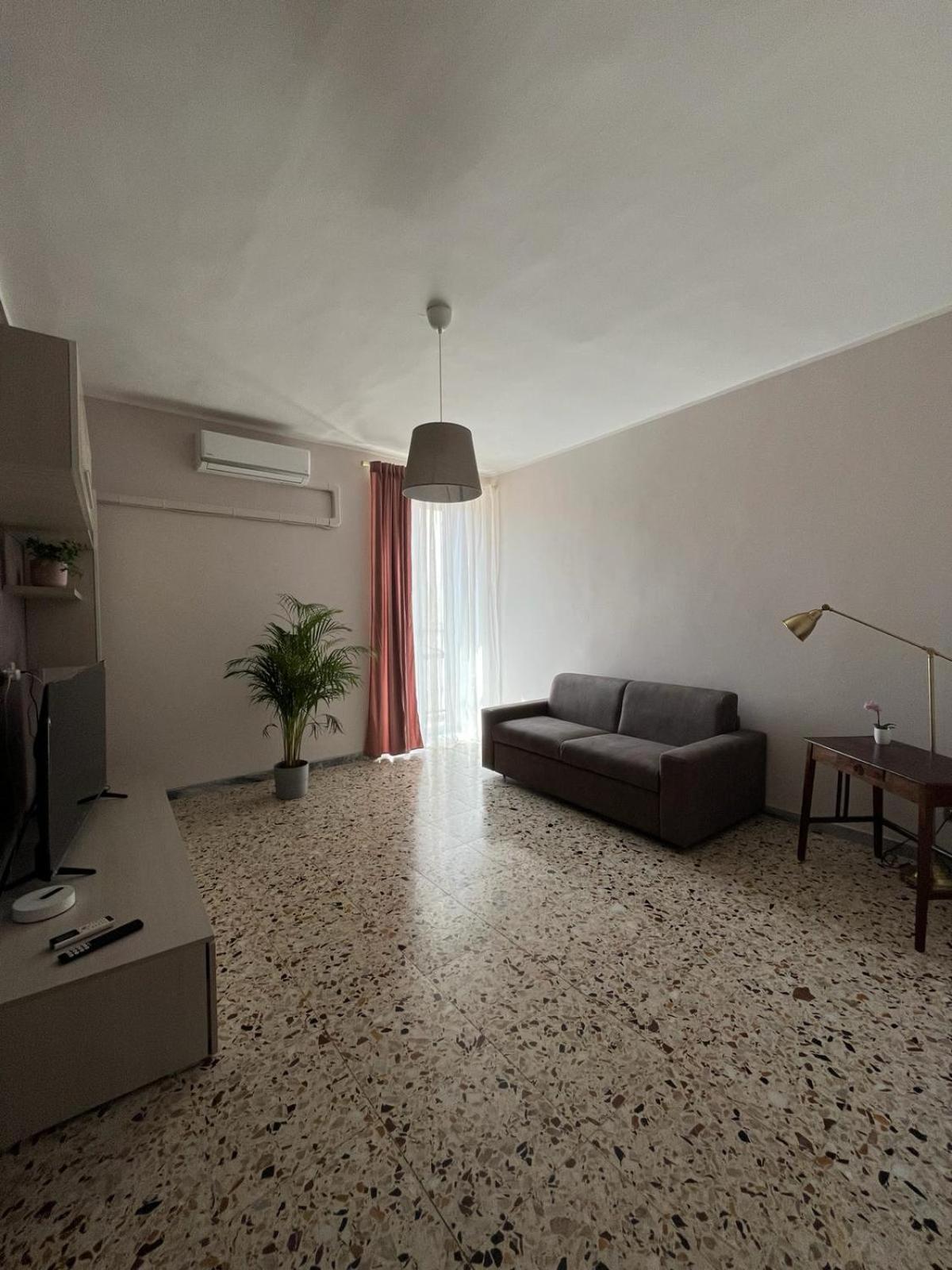 Luna Apartment Civitavecchia Buitenkant foto