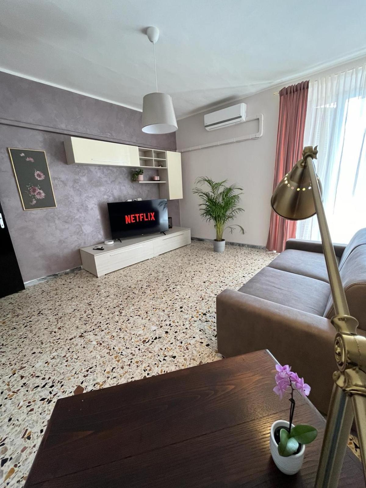 Luna Apartment Civitavecchia Buitenkant foto